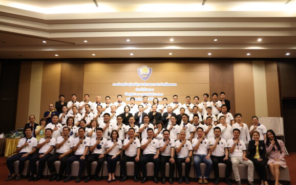 พ่อเมืองระยองเปิดประชุมใหญ่สามัญหอการค้าพร้อมสมาชิกเลือกประธานคนใหม่