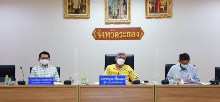 ผวจ.ระยองจี้ บ.SPRC เร่งจ่ายเงินเยียวยาผู้ได้รับผลกระทบน้ำมันรั่วกลางทะเล