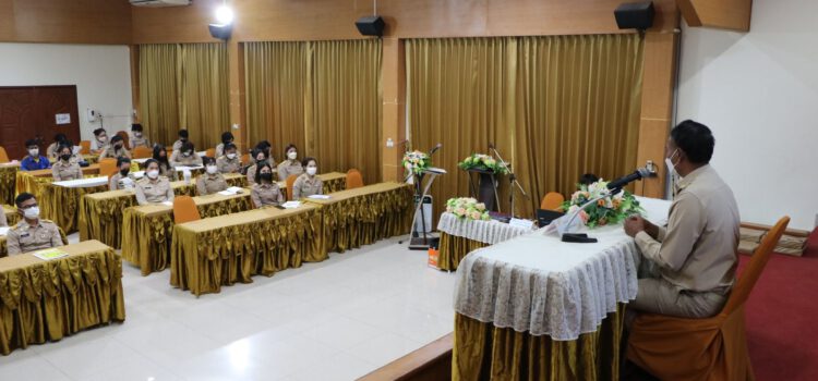 เทศบาลต.ทับมา ปฐมนิเทศข้าราชการใหม่เพื่อพัฒนาให้มีความรู้ ความสามารถ มีจิตสำนึกในการปฏิบัติงาน
