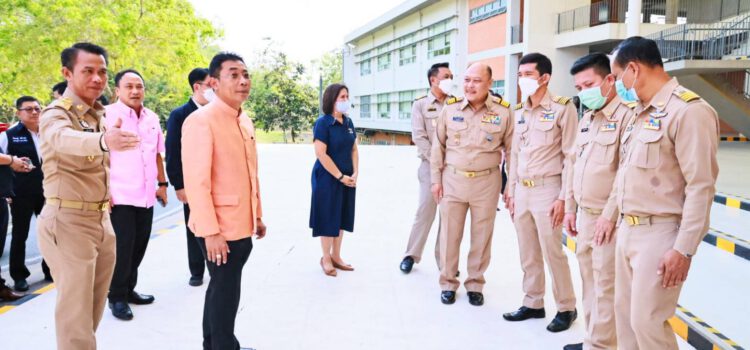 พ่อเมืองระยอง ตรวจเยี่ยมและมอบนโยบายหัวหน้าส่วนราชการ ผู้บริหาร อปท.กำนัน ผู้ใหญ่บ้าน อ.วังจันทร์