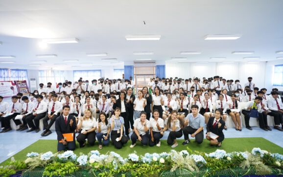 กลุ่ม ปตท.จ.ระยอง จัดโครงการ ต่อยอดความฝัน ผลักดันสู่อาชีพ เพื่อสร้างแรงบันดาลใจให้นักศึกษา วท.นิคมอุตสาหกรรมระยอง