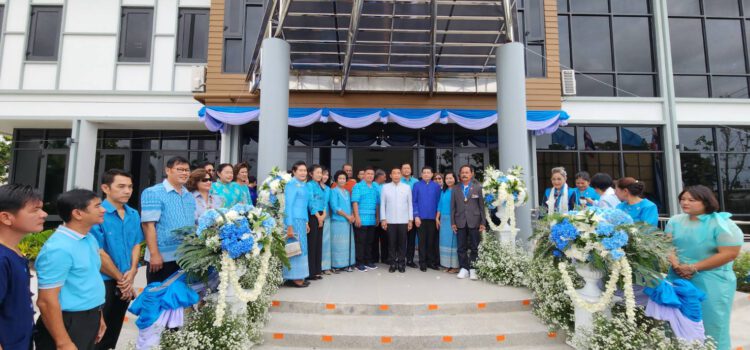 เทศบาลเมืองบ้านฉาง เปิดศูนย์พัฒนาคุณภาพชีวิตผู้สูงอายุ