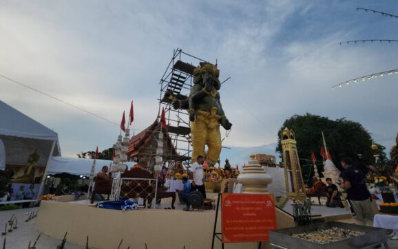 ประชาชนแห่ร่วมพิธีเฉลิมฉลองเดือนเกิด องค์พระพิฆเนศคเณศวรจตุรถี วัดหนองแฟบ จ.ระยอง