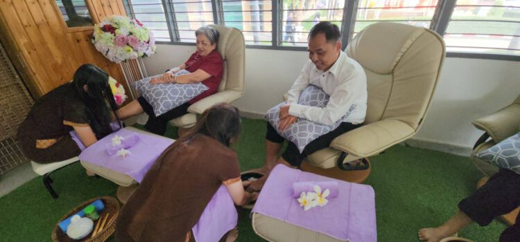 เทคนิคระยอง ถือฤกษ์วันฮาโลวีน เปิดร้านสปา มุ่งสร้างรายได้ นศ.ระหว่างเรียน