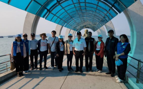 รองผวจ.ระยอง นำหน่วยงานที่เกี่ยวข้องตรวจสอบท่าเทียบเรือไป-กลับเกาะเสม็ด สร้างความมั่นใจปลอดภัยให้ นทท.ช่วงเทศกาลสงกรานต์