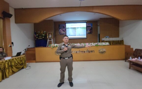ทต.ทับมา เปิดอบรมโครงการขับรถตามกฏช่วยลดอุบัติเหตุ มุ่งเสริมสร้างวินัยจราจรแก่ประชาชน