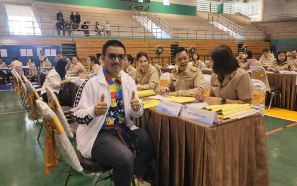 บิ๊ก ผดุงเกียรติ์ อดีต สท.มาบตาพุด สวมเสื้อสีสันสดใสไม่เหมือนใครลงสมัคร สมาชิก อบจ.เขต 9 อ.เมืองระยอง