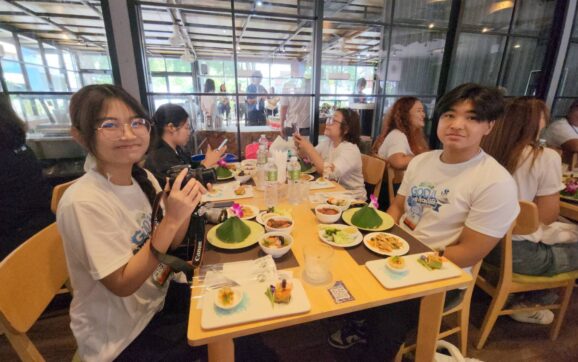 ปตท.นำผู้โชคดีจากกิจกรรม Tiktok AR Game ศึกษาดูงานศูนย์การเรียนรู้อาหารถิ่นระยอง “ร้านใบชะมวง” วิทยาลัยเทคนิคระยอง