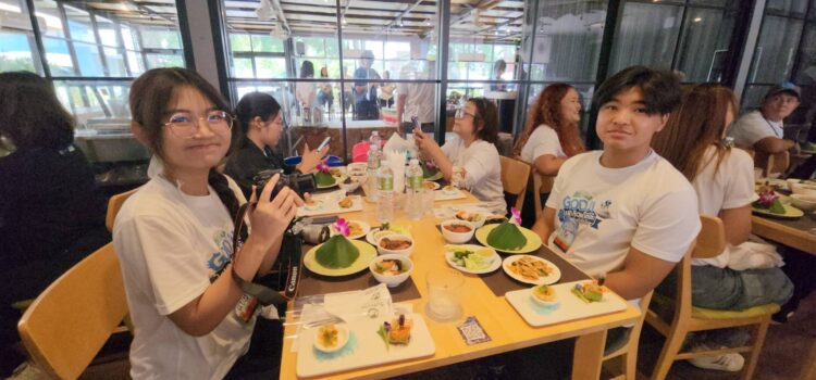 ปตท.นำผู้โชคดีจากกิจกรรม Tiktok AR Game ศึกษาดูงานศูนย์การเรียนรู้อาหารถิ่นระยอง “ร้านใบชะมวง” วิทยาลัยเทคนิคระยอง