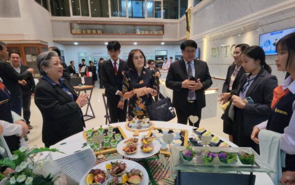 คณะกรรมการประเมินคุณภาพภายนอก สมศ.ตรวจประเมินคุณภาพการศึกษาวิทยาลัยเทคนิคระยอง