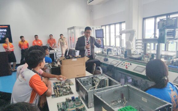 เทคนิคนิคมอุตสาหกรรมระยอง เปิดอบรมระบบควบคุมสั่งการและแสดงผลผ่านระบบ SCADA แก่นักเรียน นักศึกษา