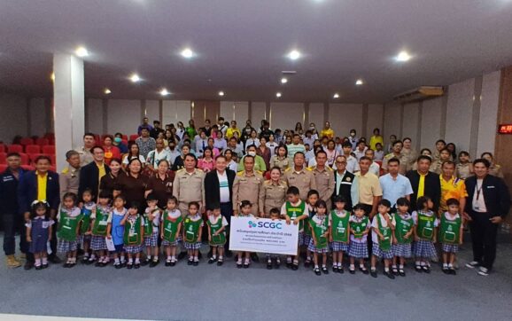 เทศบาลต.ทับมาและภาคเอกชนในพื้นที่ มอบทุนการศึกษาให้นักเรียน นักศึกษาลูกหลานพี่น้องประชาชน ต.ทับมา กว่า 5 แสนบาท