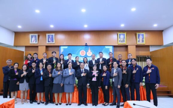 เทคนิคระยอง ลงนาม MOU ม.เทคโนโลยีราชมงคงภาคตะวันออก วิทยาเขตจันทบุรี ยกระดับการจัดการศึกษาให้เป็นระบบ